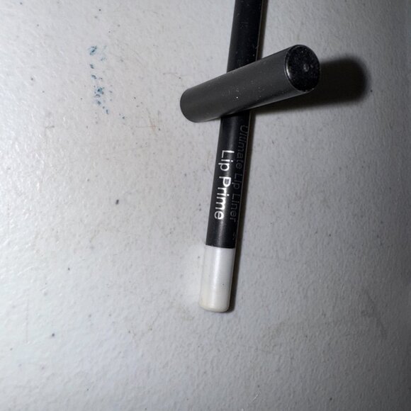 OSP Cosmetics Ultimate Lip Prime, Lip Liner Pencil, opened - Picture 4 of 9